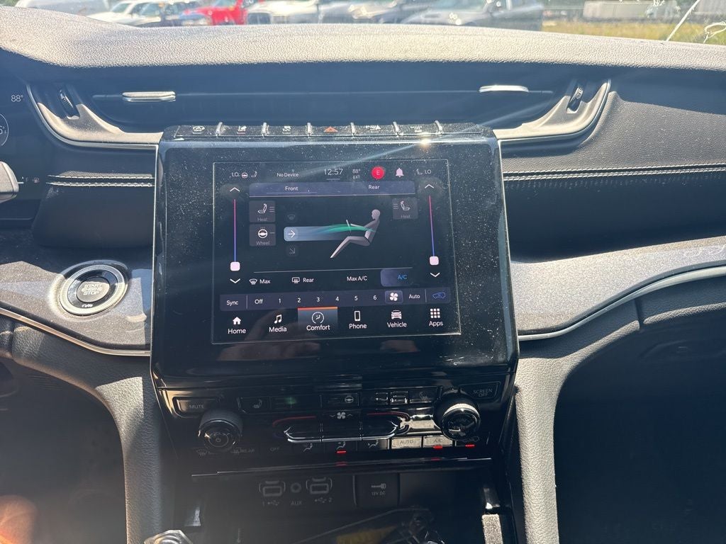 2022 Jeep Grand Cherokee L Altitude