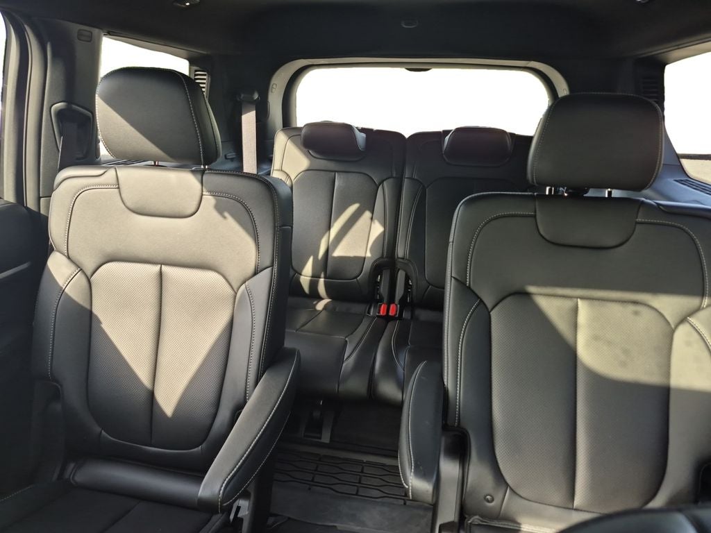 2025 Jeep Grand Cherokee L Limited 4x4