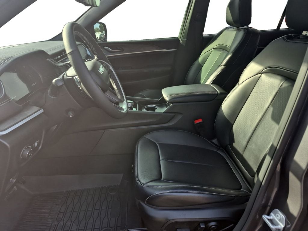 2025 Jeep Grand Cherokee L Limited 4x4
