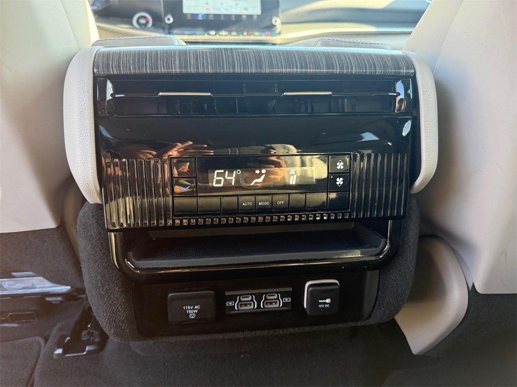 2024 Jeep Wagoneer Series II 4x2