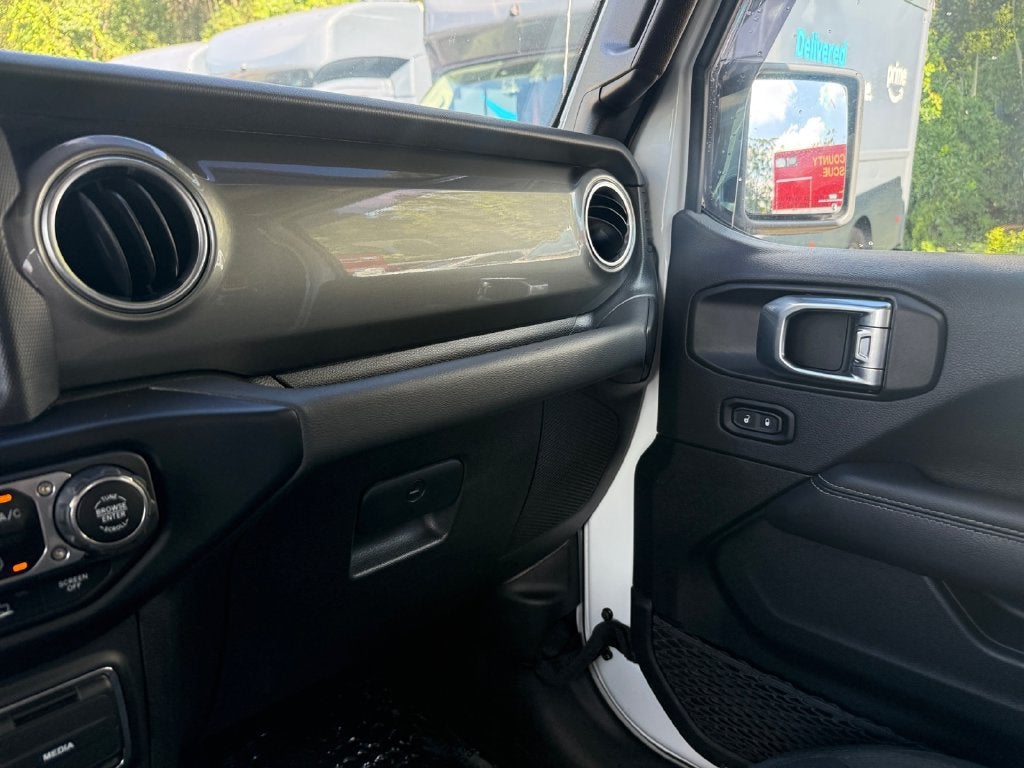 2022 Jeep Gladiator Overland 4x4