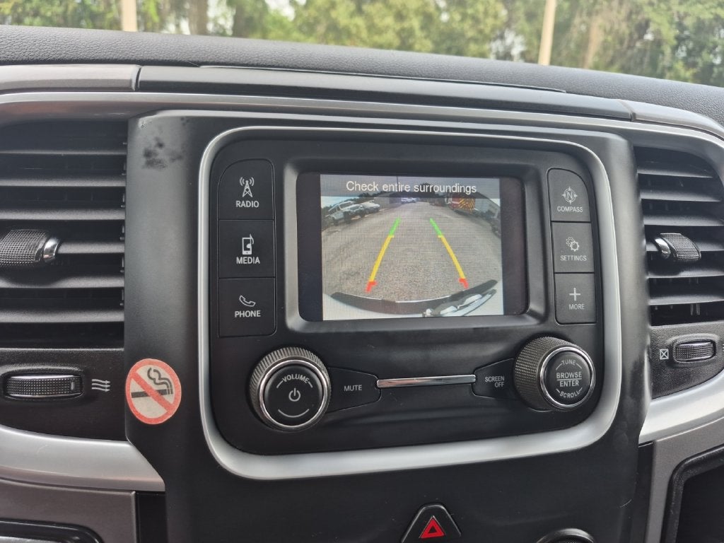 2024 RAM 1500 Classic SLT Quad Cab 4x2 6'4' Box