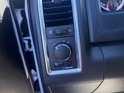 2024 RAM 1500 Classic Warlock Crew Cab 4x4 5'7' Box