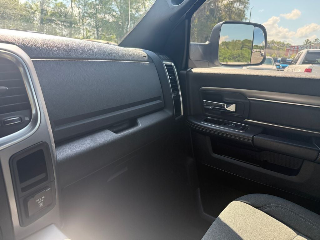 2023 RAM 1500 Classic Warlock Crew Cab 4x4 5'7' Box