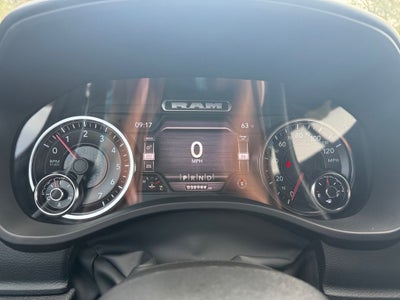 2022 RAM 1500 Big Horn Quad Cab 4x2 6'4' Box