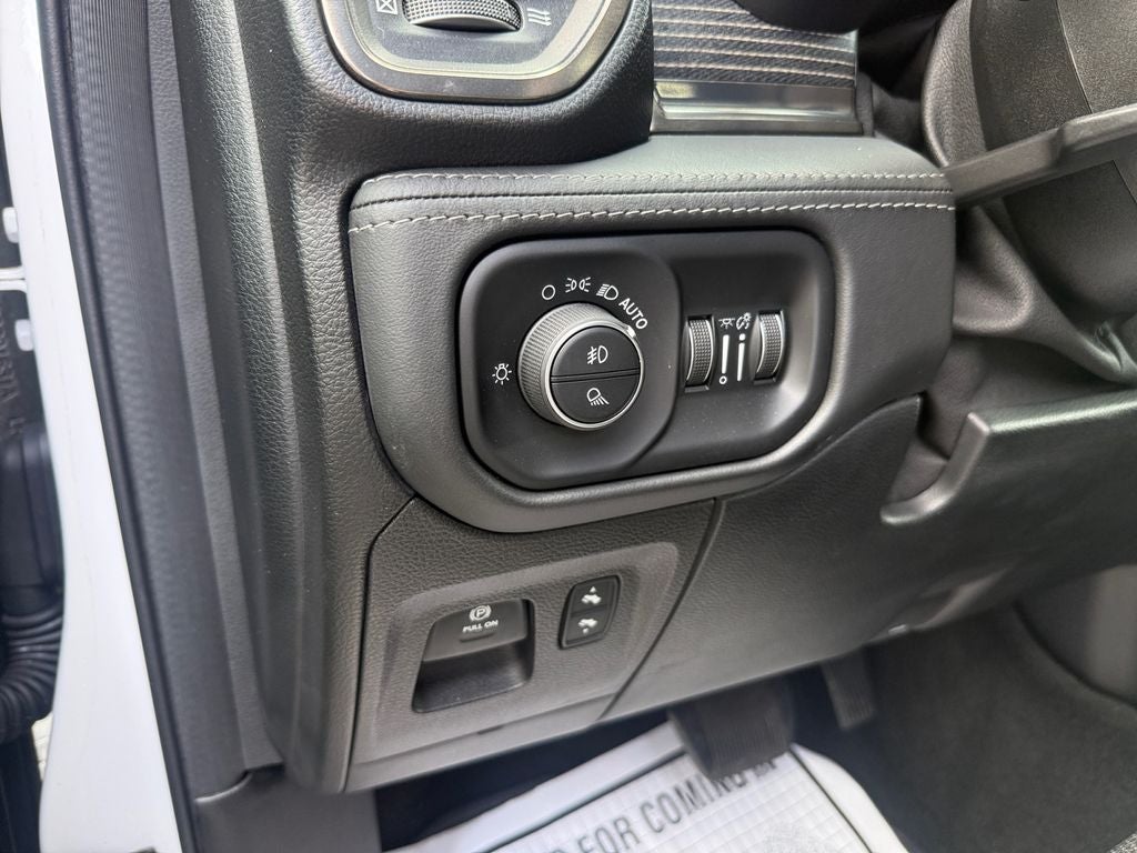 2020 RAM 1500 Limited Crew Cab 4x2 5'7' Box