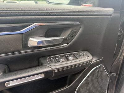 2024 RAM 1500 Laramie Crew Cab 4x2 5'7' Box