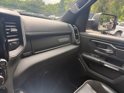 2024 RAM 1500 Laramie Crew Cab 4x2 5'7' Box
