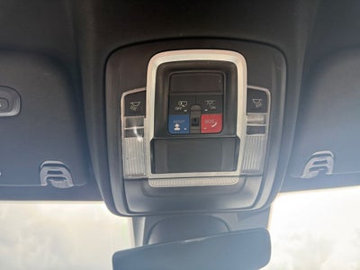 2024 RAM 1500 Laramie Crew Cab 4x2 5'7' Box