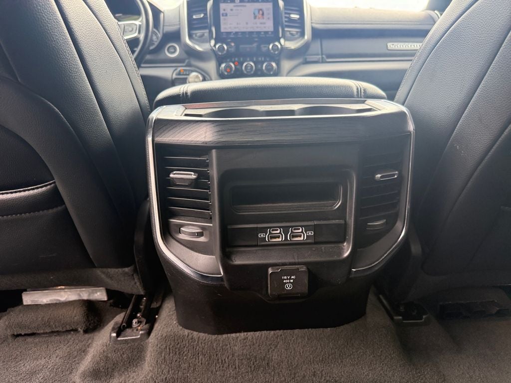 2024 RAM 1500 Laramie Crew Cab 4x2 5'7' Box