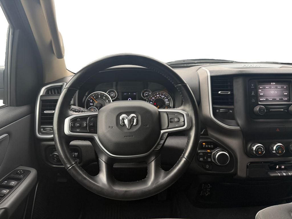 2020 RAM 1500 Big Horn Quad Cab 4x4 6'4' Box