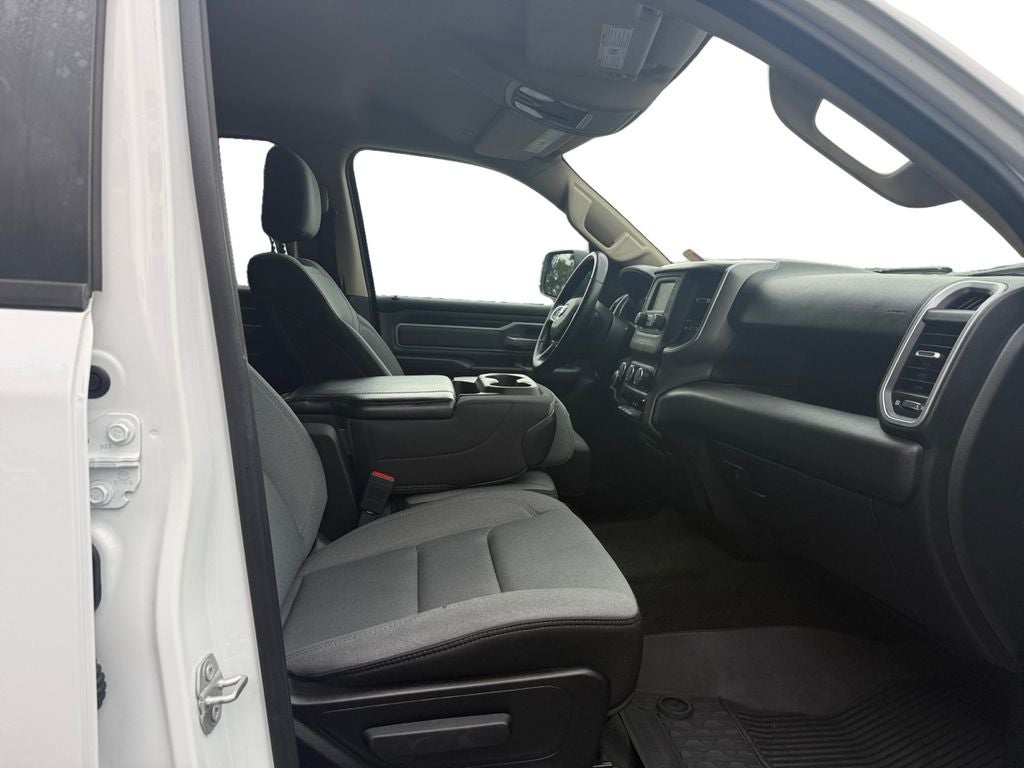 2020 RAM 1500 Big Horn Quad Cab 4x4 6'4' Box