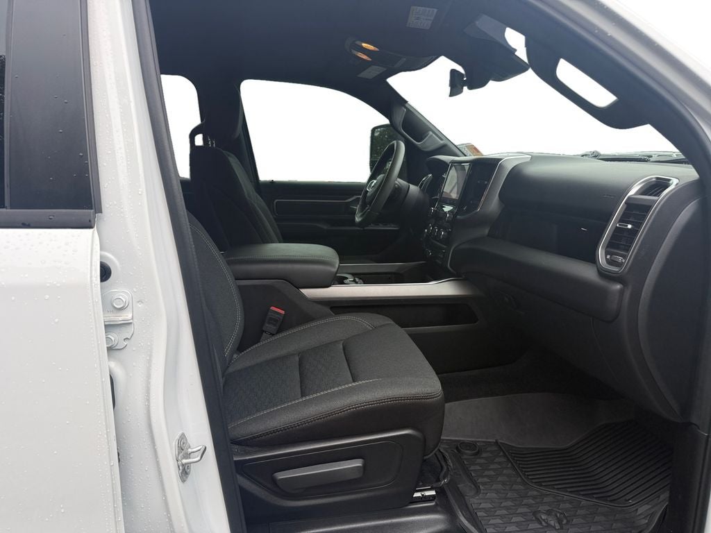 2025 RAM 1500 Big Horn Crew Cab 4x4 6'4' Box