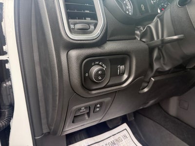 2025 RAM 1500 Big Horn Crew Cab 4x4 6'4' Box