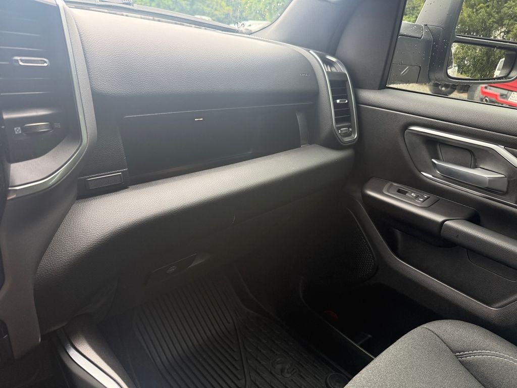 2025 RAM 1500 Big Horn Crew Cab 4x4 6'4' Box
