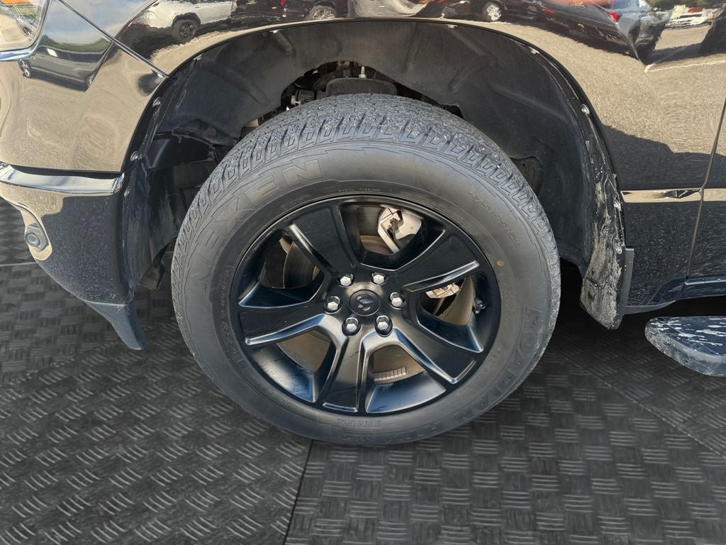 2022 RAM 1500 Big Horn Crew Cab 4x4 5'7' Box