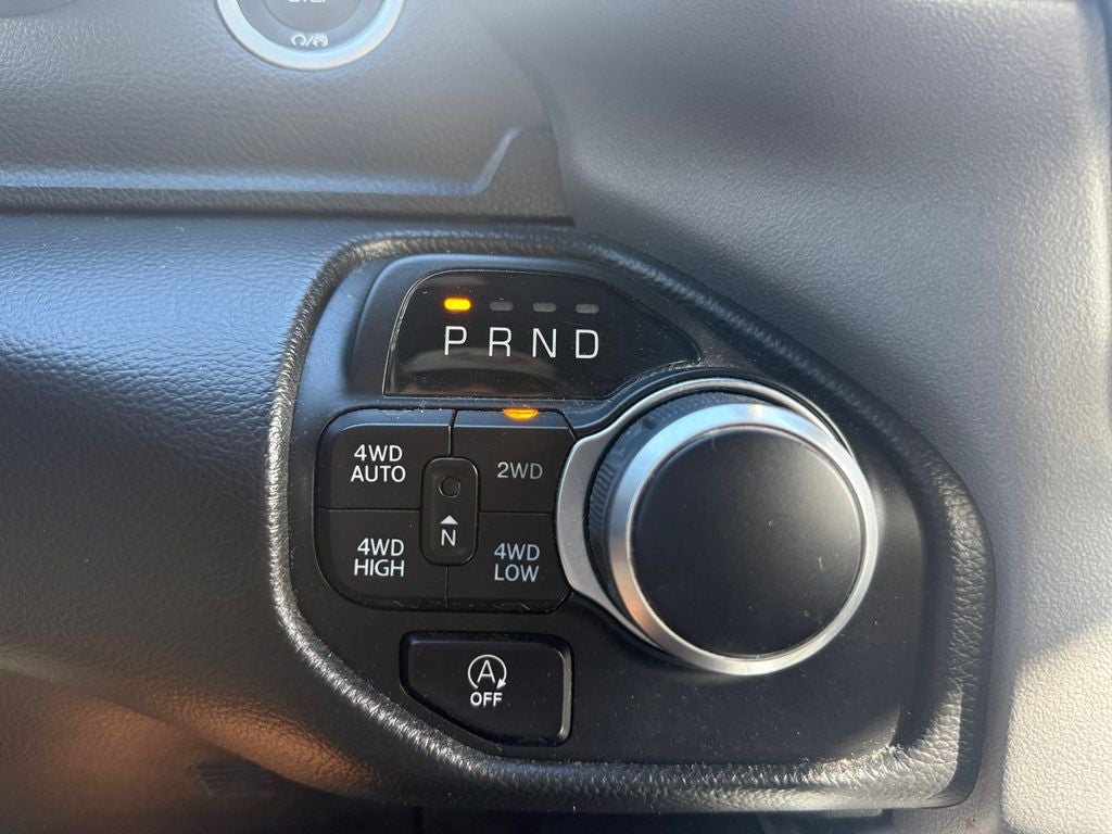2022 RAM 1500 Big Horn Crew Cab 4x4 5'7' Box