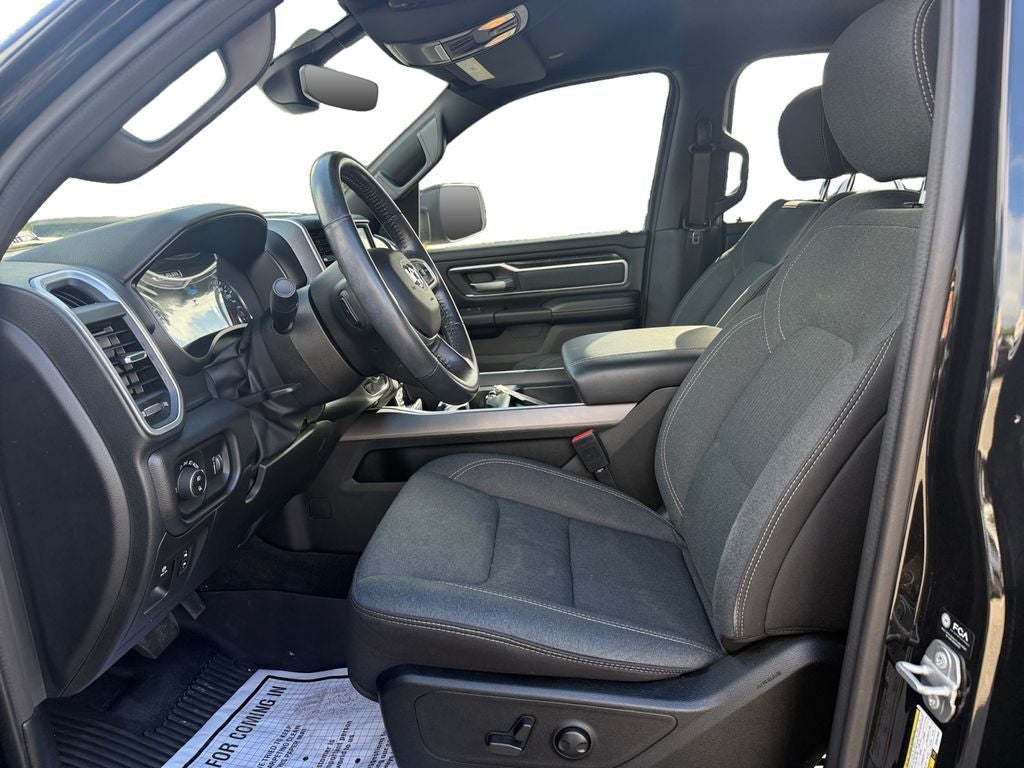 2022 RAM 1500 Big Horn Crew Cab 4x4 5'7' Box