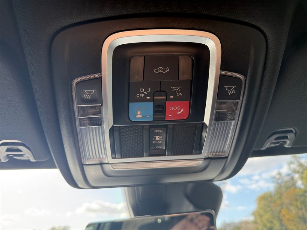 2025 RAM 1500 Big Horn Crew Cab 4x4 5'7' Box