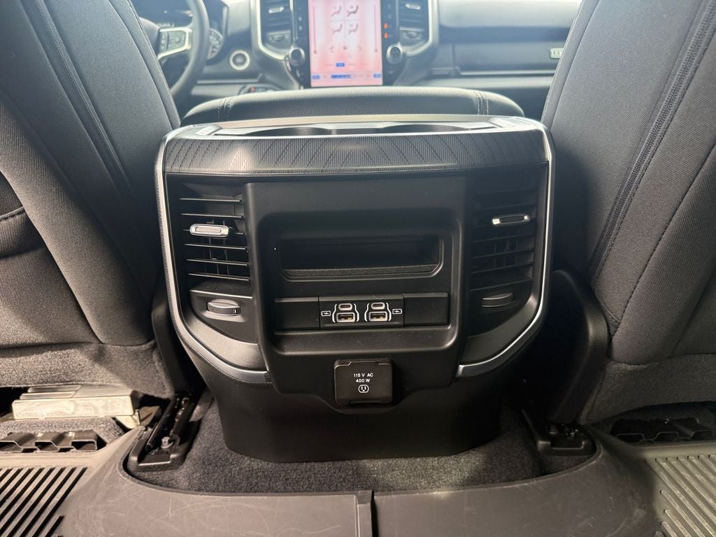 2025 RAM 1500 Big Horn Crew Cab 4x4 5'7' Box