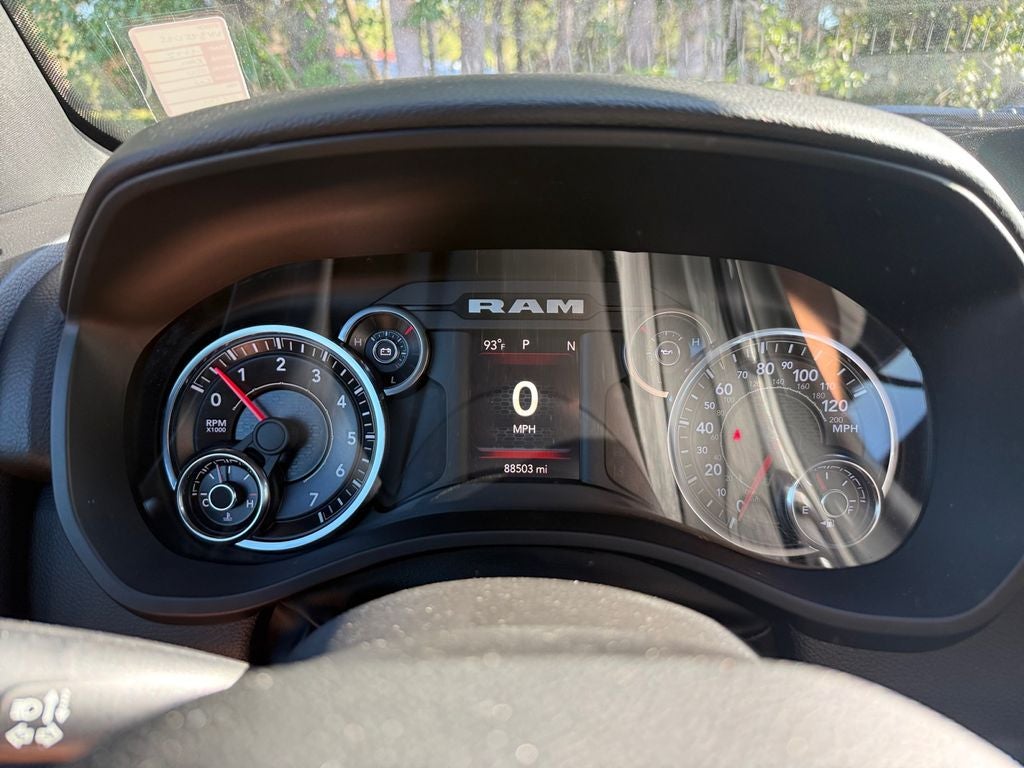 2022 RAM 1500 Big Horn Crew Cab 4x4 5'7' Box