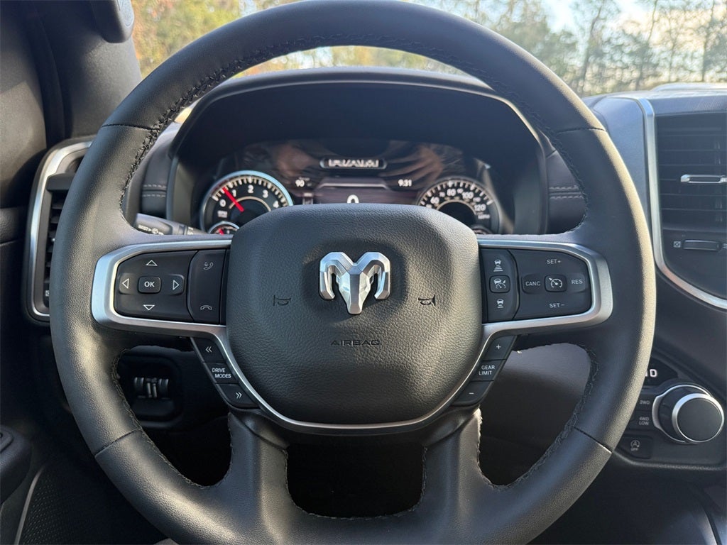 2025 RAM 1500 Big Horn Crew Cab 4x4 5'7' Box