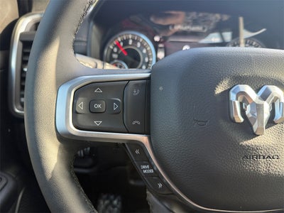 2025 RAM 1500 Big Horn Crew Cab 4x4 5'7' Box