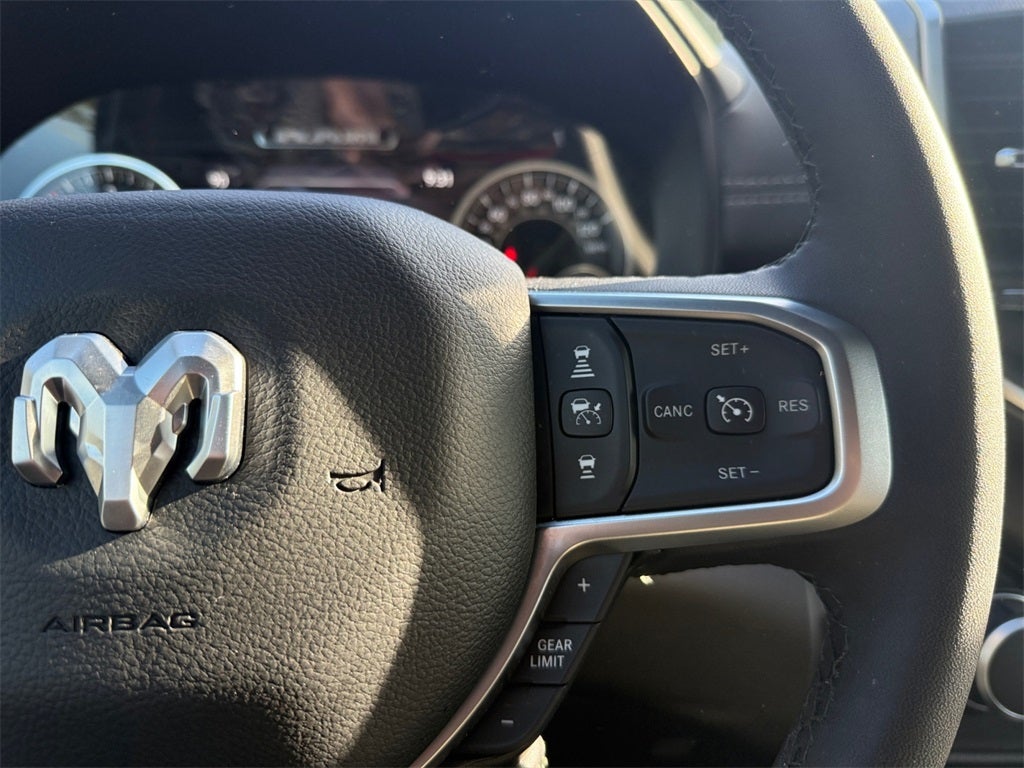 2025 RAM 1500 Big Horn Crew Cab 4x4 5'7' Box