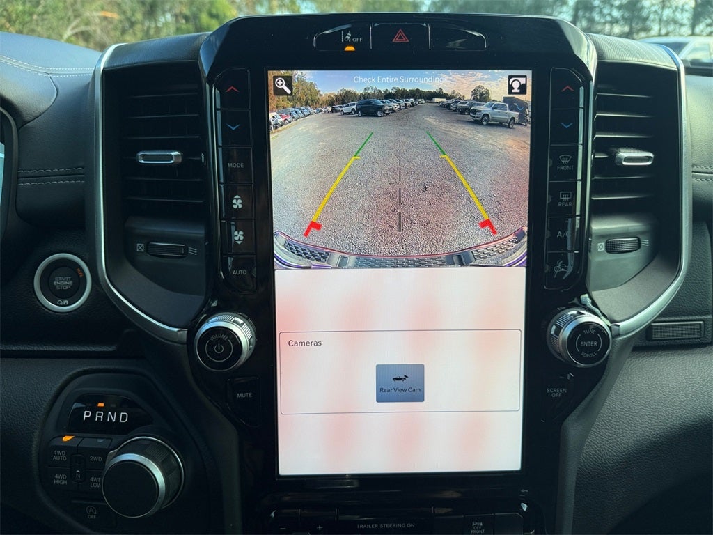 2025 RAM 1500 Big Horn Crew Cab 4x4 5'7' Box