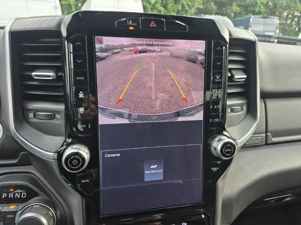 2025 RAM 1500 Big Horn Crew Cab 4x4 5'7' Box