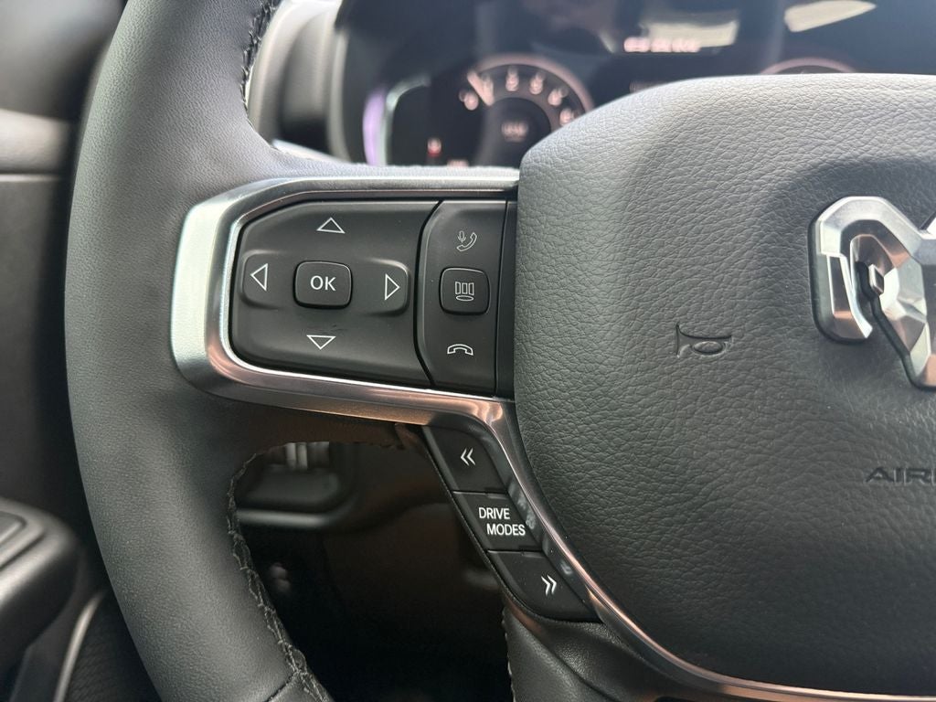 2025 RAM 1500 Big Horn Crew Cab 4x4 5'7' Box