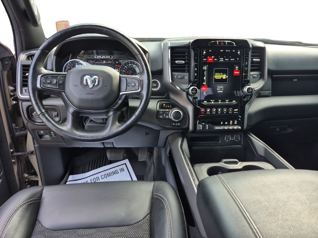 2020 RAM 1500 Big Horn Crew Cab 4x4 5'7' Box