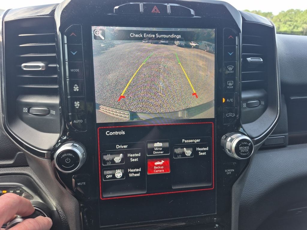 2020 RAM 1500 Big Horn Crew Cab 4x4 5'7' Box