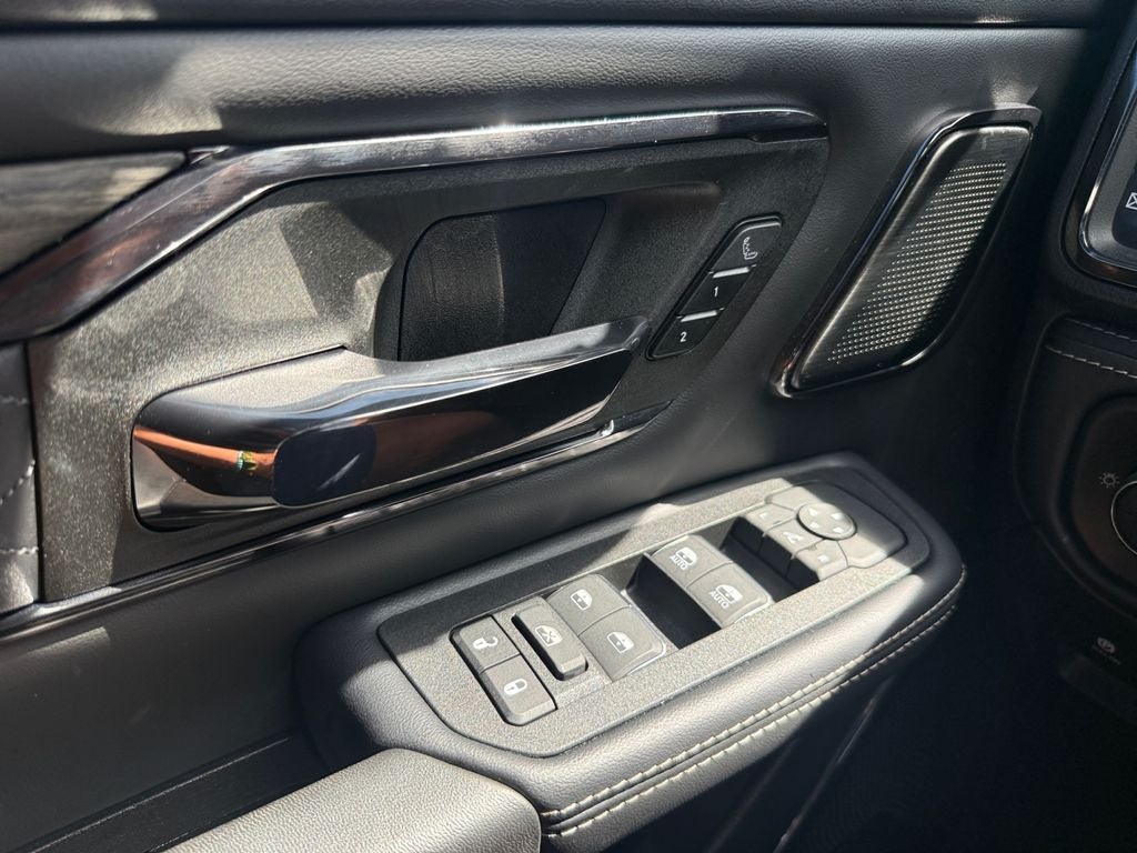 2025 RAM 1500 Limited Crew Cab 4x4 5'7' Box