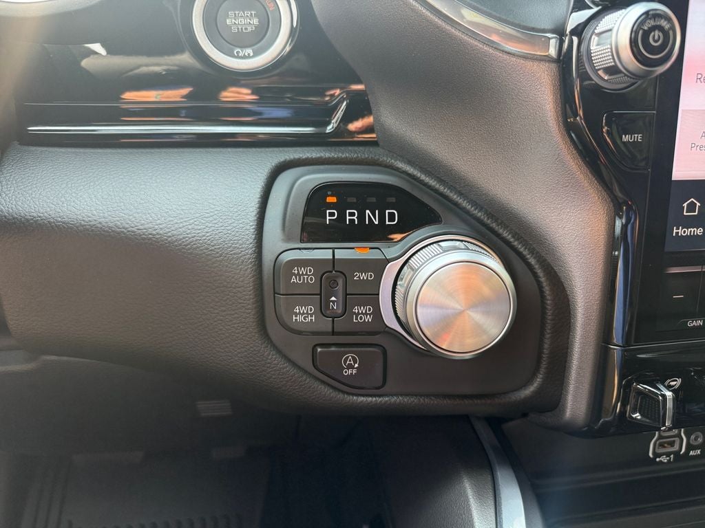2025 RAM 1500 Laramie Crew Cab 4x4 5'7' Box