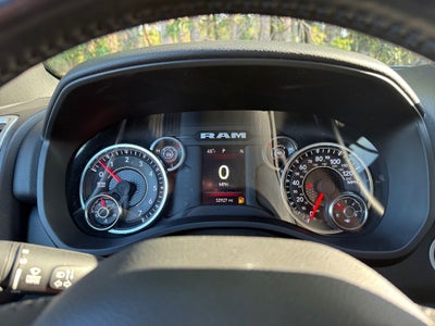 2023 RAM 1500 Big Horn Crew Cab 4x4 6'4' Box