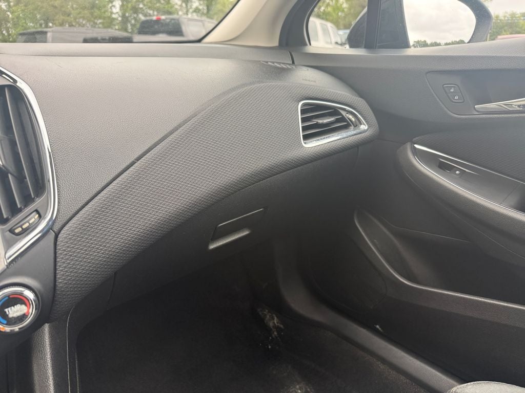 2018 Chevrolet Cruze LS Auto