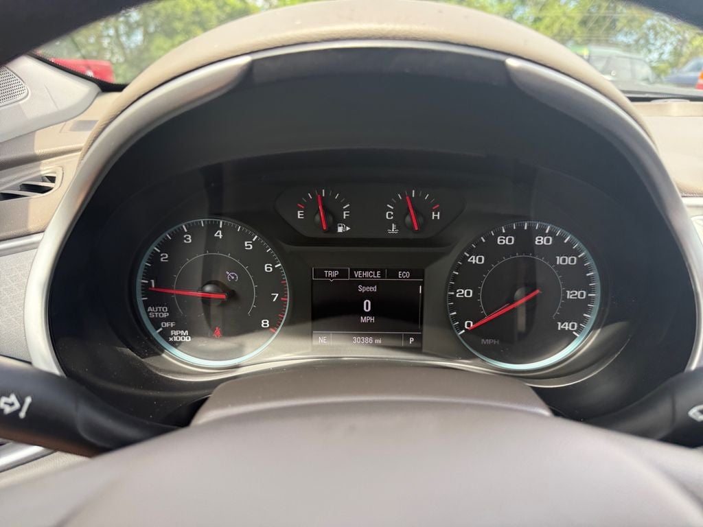 2022 Chevrolet Malibu FWD 1FL