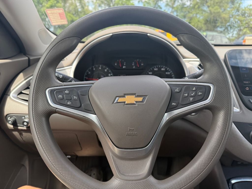 2022 Chevrolet Malibu FWD 1FL