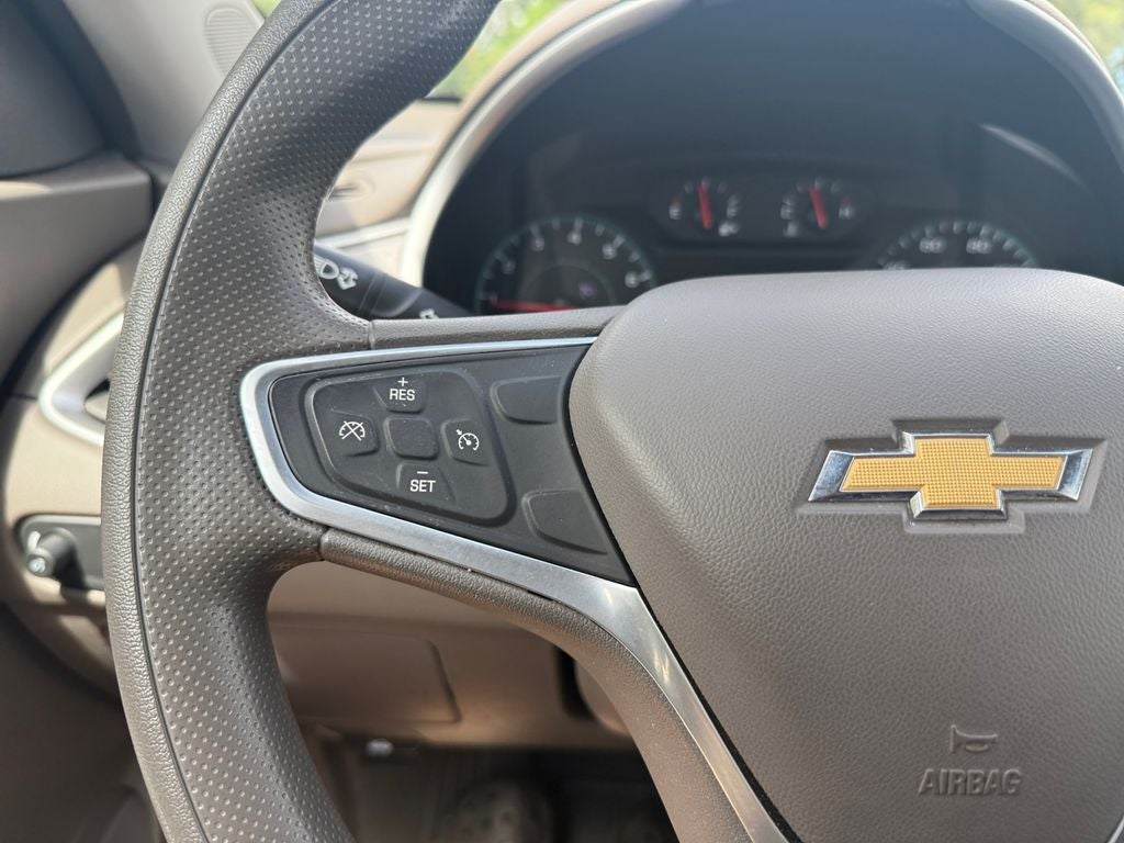 2022 Chevrolet Malibu FWD 1FL