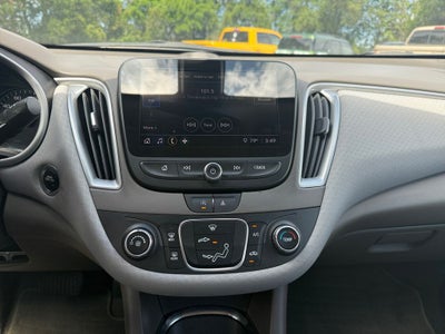 2022 Chevrolet Malibu FWD 1FL