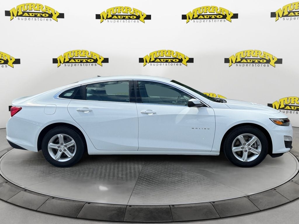 2022 Chevrolet Malibu FWD 1FL