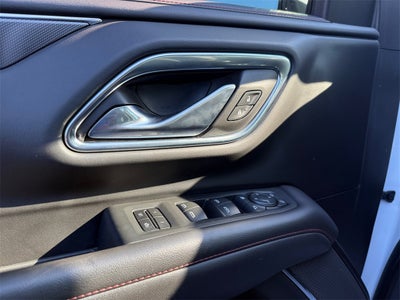 2022 Chevrolet Suburban 4WD RST