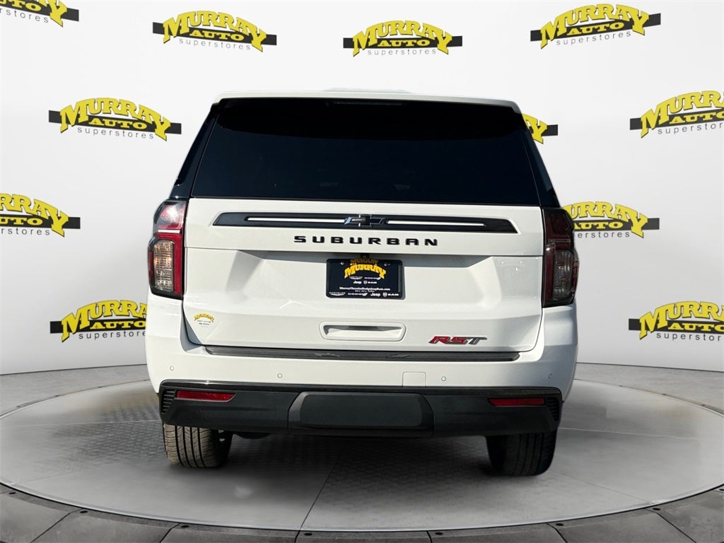 2022 Chevrolet Suburban 4WD RST