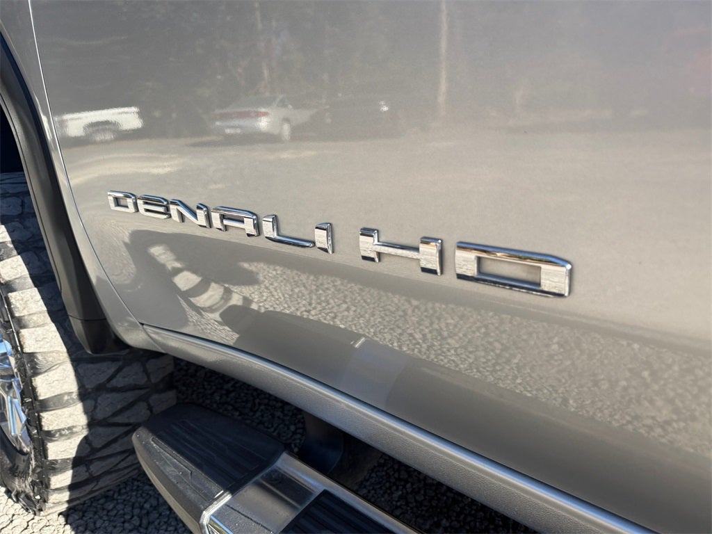 2020 GMC Sierra 2500HD 4WD Crew Cab Standard Bed Denali