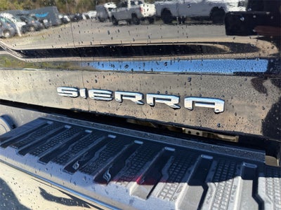 2024 GMC Sierra 2500HD 4WD Crew Cab Standard Bed Denali