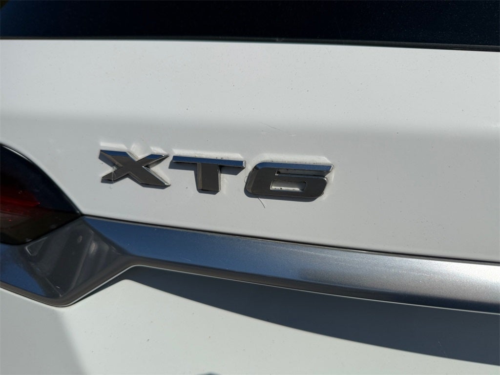 2021 Cadillac XT6 FWD Premium Luxury