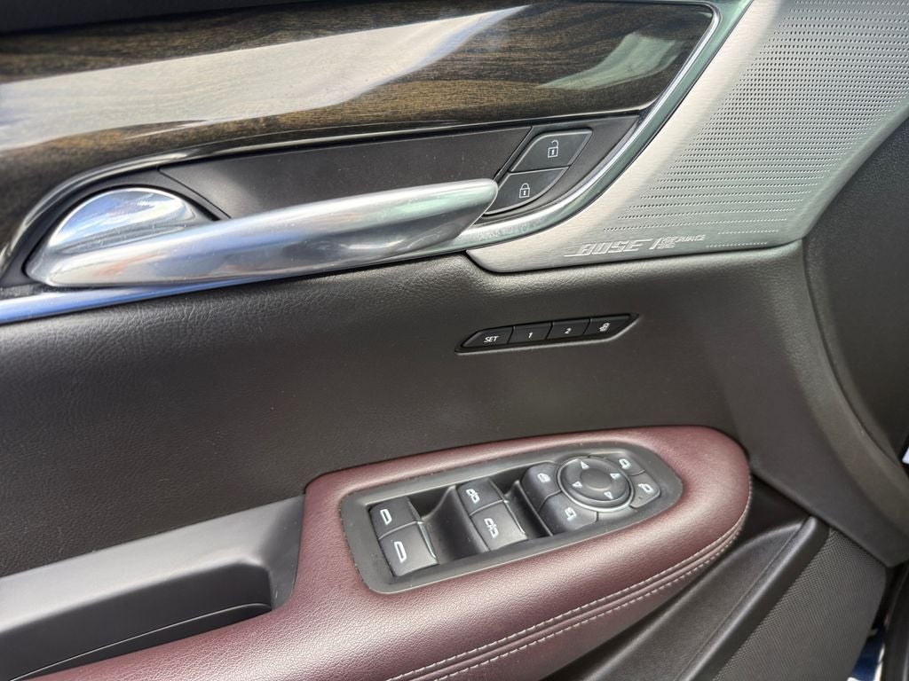 2022 Cadillac XT6 FWD Premium Luxury