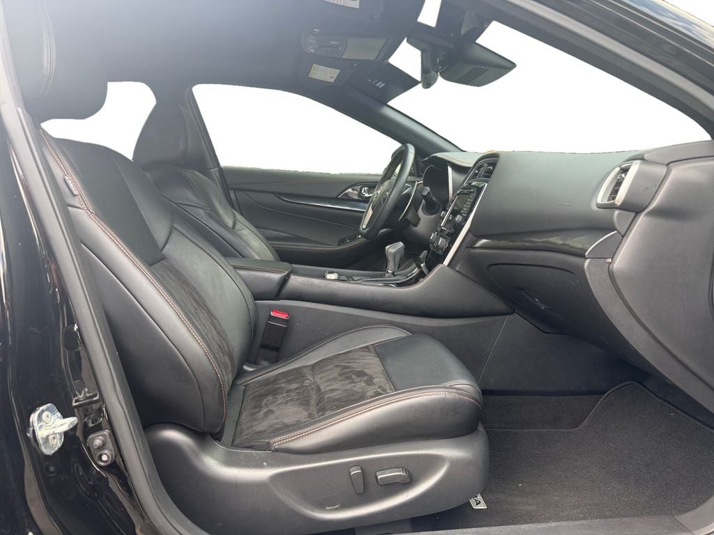 2023 Nissan Maxima SR