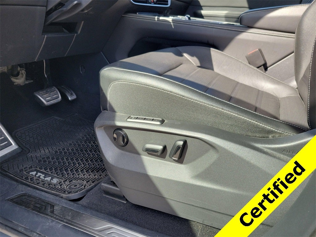 2024 Volkswagen Atlas Cross Sport 2.0T SEL R-Line